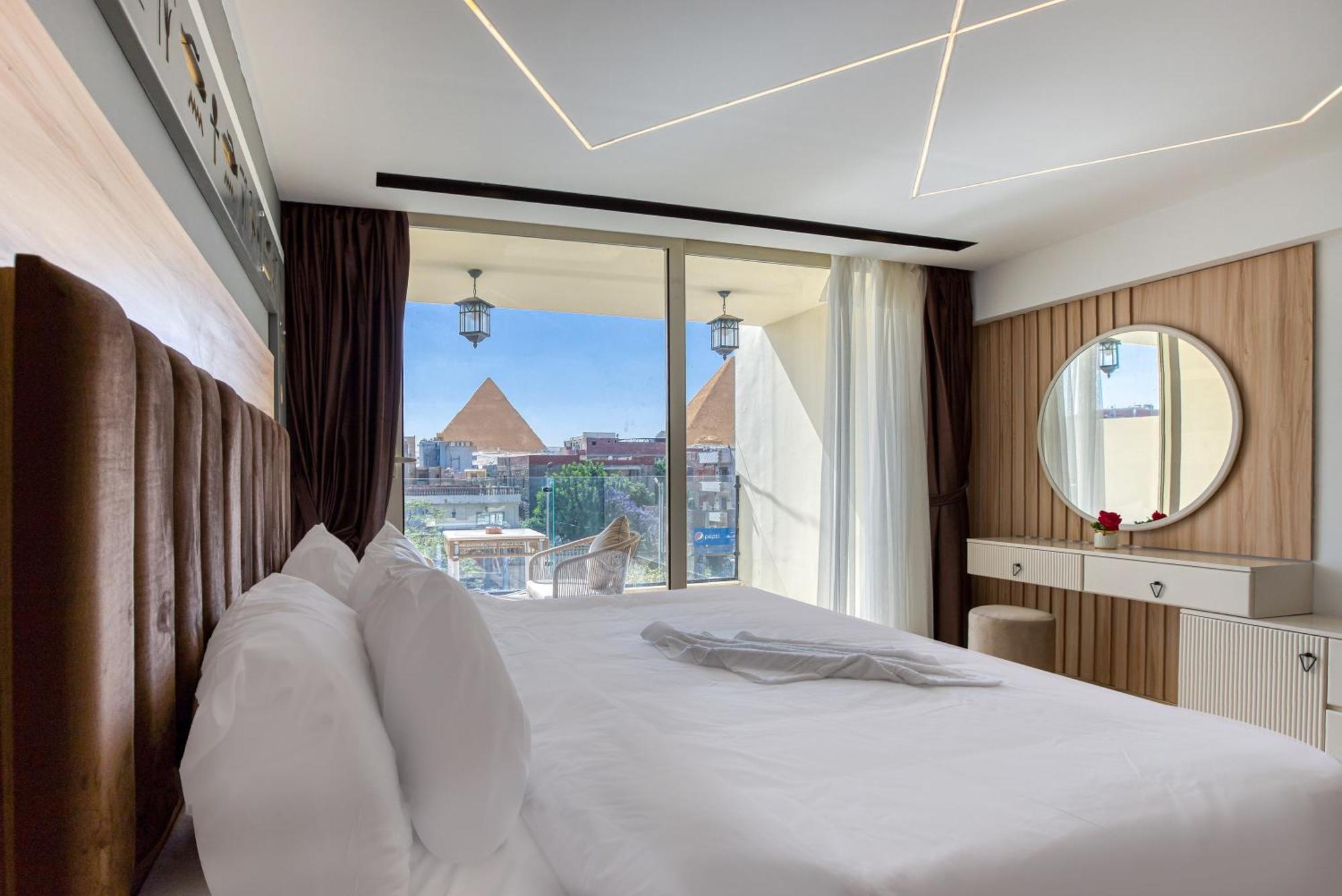 The Platinum Pyramid View Inn Kafrat al Jabal Exterior photo
