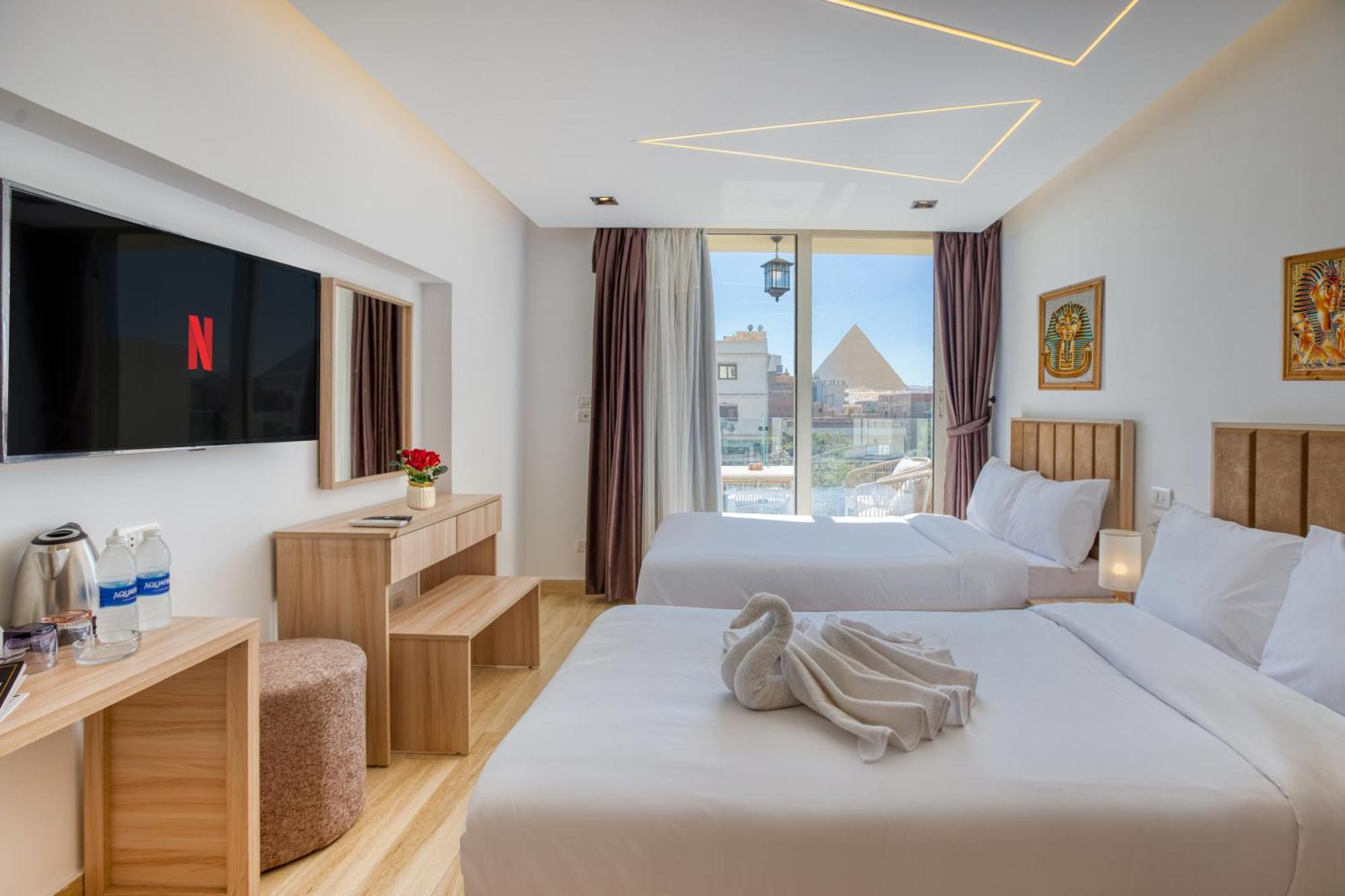 The Platinum Pyramid View Inn Kafrat al Jabal Exterior photo