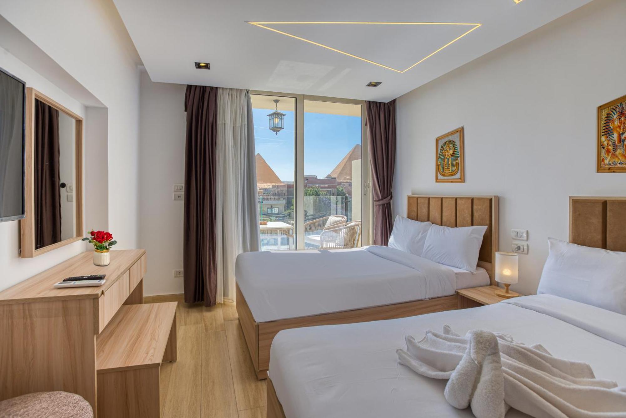 The Platinum Pyramid View Inn Kafrat al Jabal Exterior photo