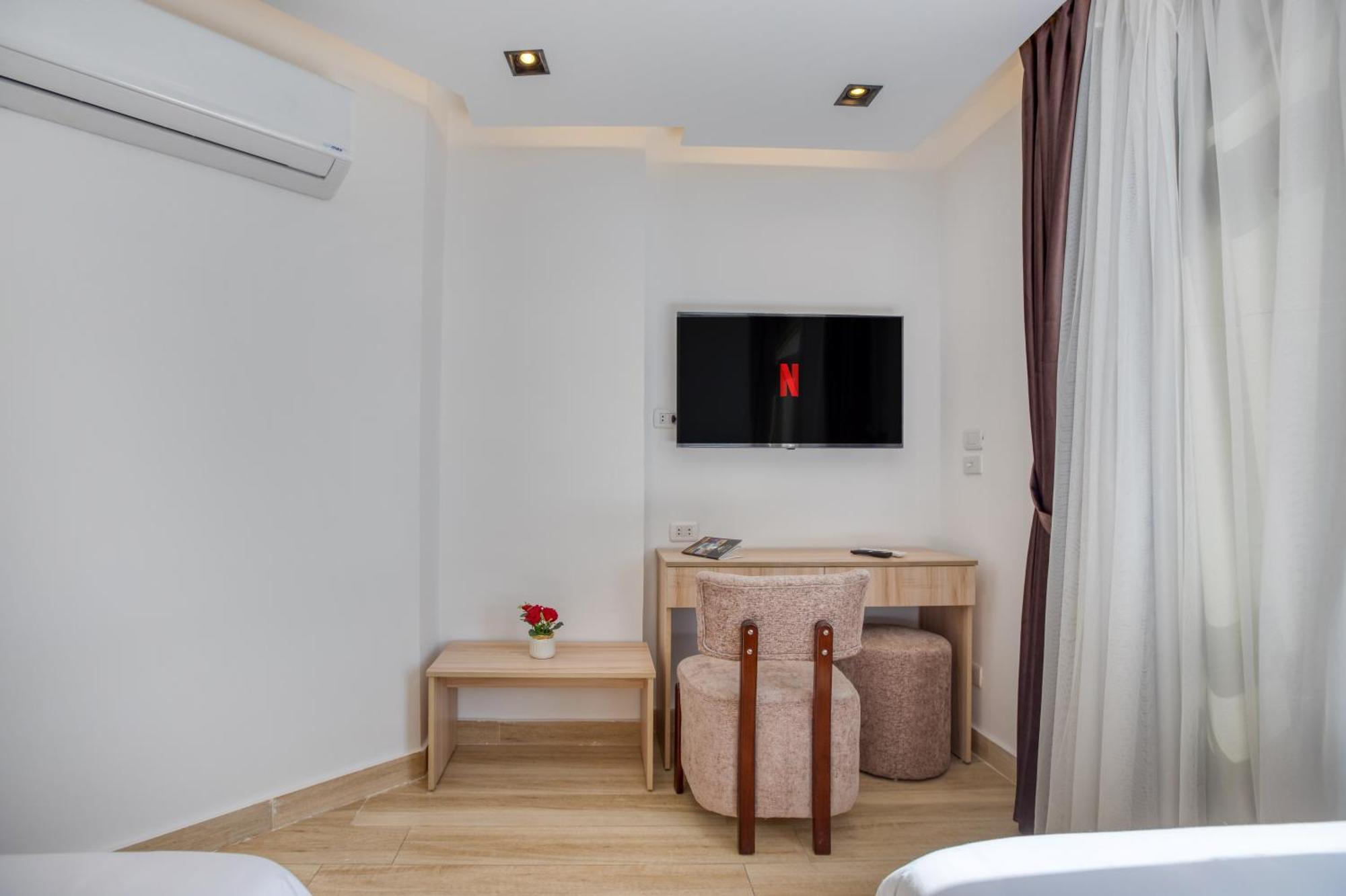 The Platinum Pyramid View Inn Kafrat al Jabal Exterior photo